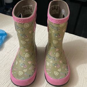 BOGS rain boots 8T